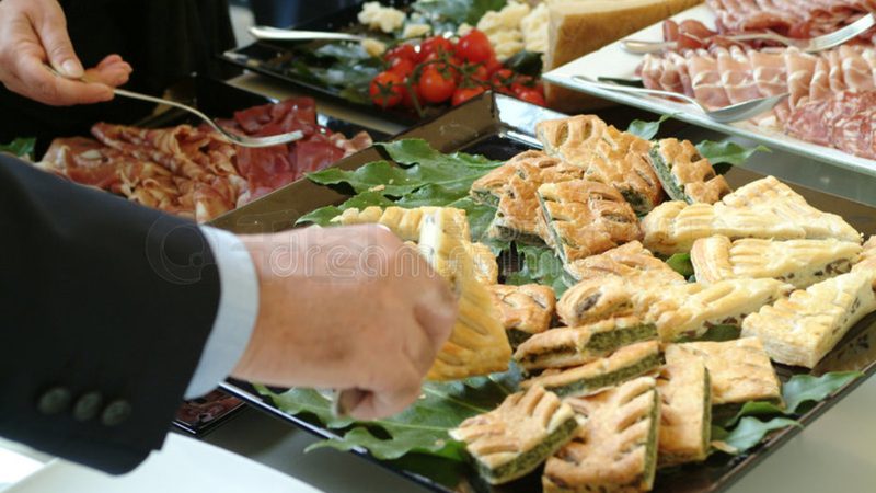 小标题：火锅食材配送的重要性